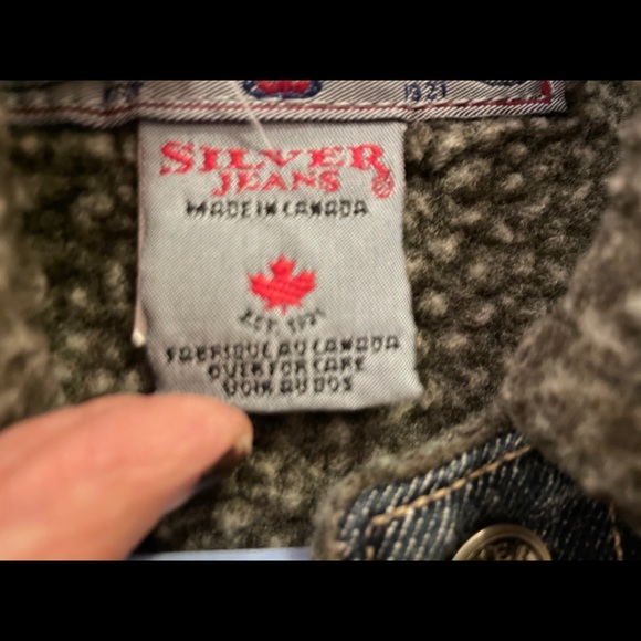 Heavy 100% cotton Canadian made denim jacket - Picture 5 of 7